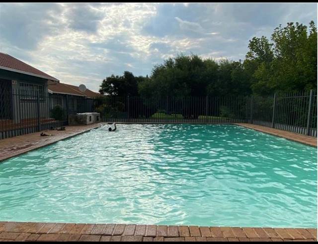 0 BEDROOM TOWNHOUSE FOR SALE IN ROODEPOORT WEST